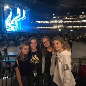 Meet your Posher, Liz